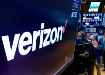 New Verizon CEO announces historic layoffs affecting 20% of management staff