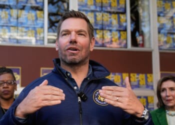 A sheriff, a billionaire, a tinge of scandal. California governor's race packs drama, uncertainty