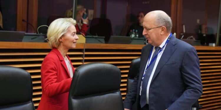 EU votes to deepen defense industry ties with Ukraine