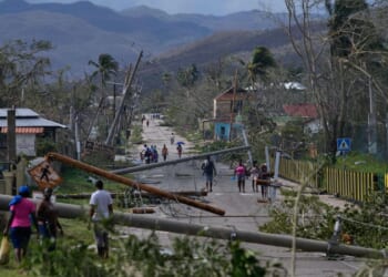 Dominican Republic authorizes arrival of 800 new flights as tourists rerouted after 'Melissa'