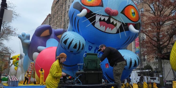 Tradition: Macy's Thanksgiving Day Parade set to kick off in Manhattan