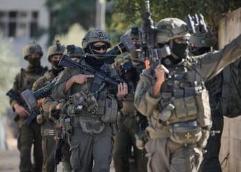 In West Bank, Israeli soldiers appear to kill Palestinian men after they surrender
