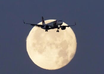 Airbus inspecting panels on ubiquitous A320 passenger jets as it wraps up quick software patch