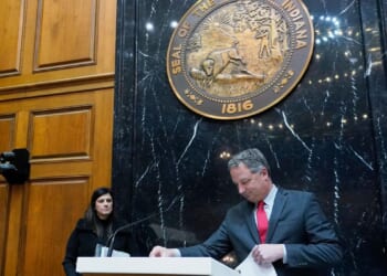 Indiana lawmakers in state House convening session with redistricting top of mind