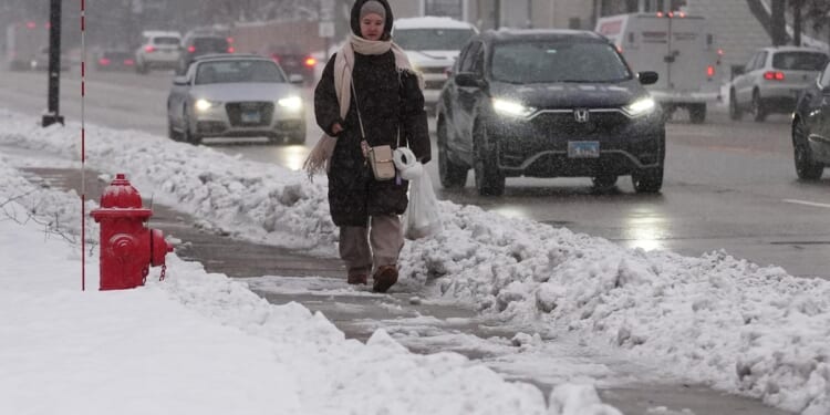 Northeast prepares for first major winter snowstorm