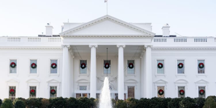 White House restarts public tours after delays from construction of Trump's ballroom