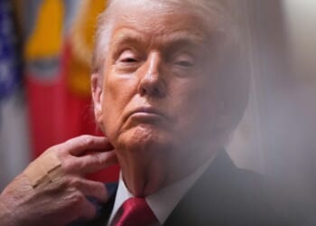 Trump slams Gov. Tim Walz and Somalians in Minnesota