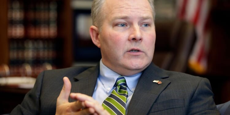 Attorney general of Arkansas says pardoned nursing home operator should serve state sentence