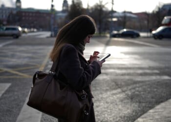 Russia restricts FaceTime, its latest step in controlling online communications