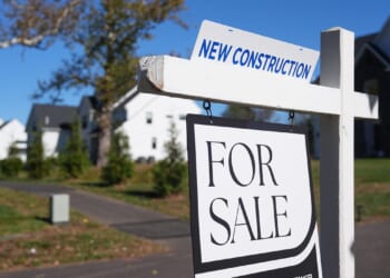 Average U.S. long-term mortgage rate falls to 6.19%