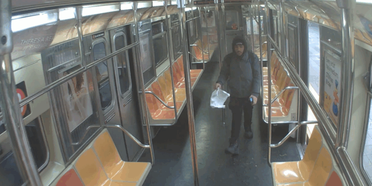 18-year-old accused of lighting fire in Manhattan subway car, injuring homeless man