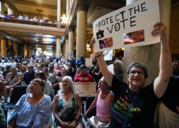 Threats pile up as Indiana GOP confronts pressure from Trump on redistricting