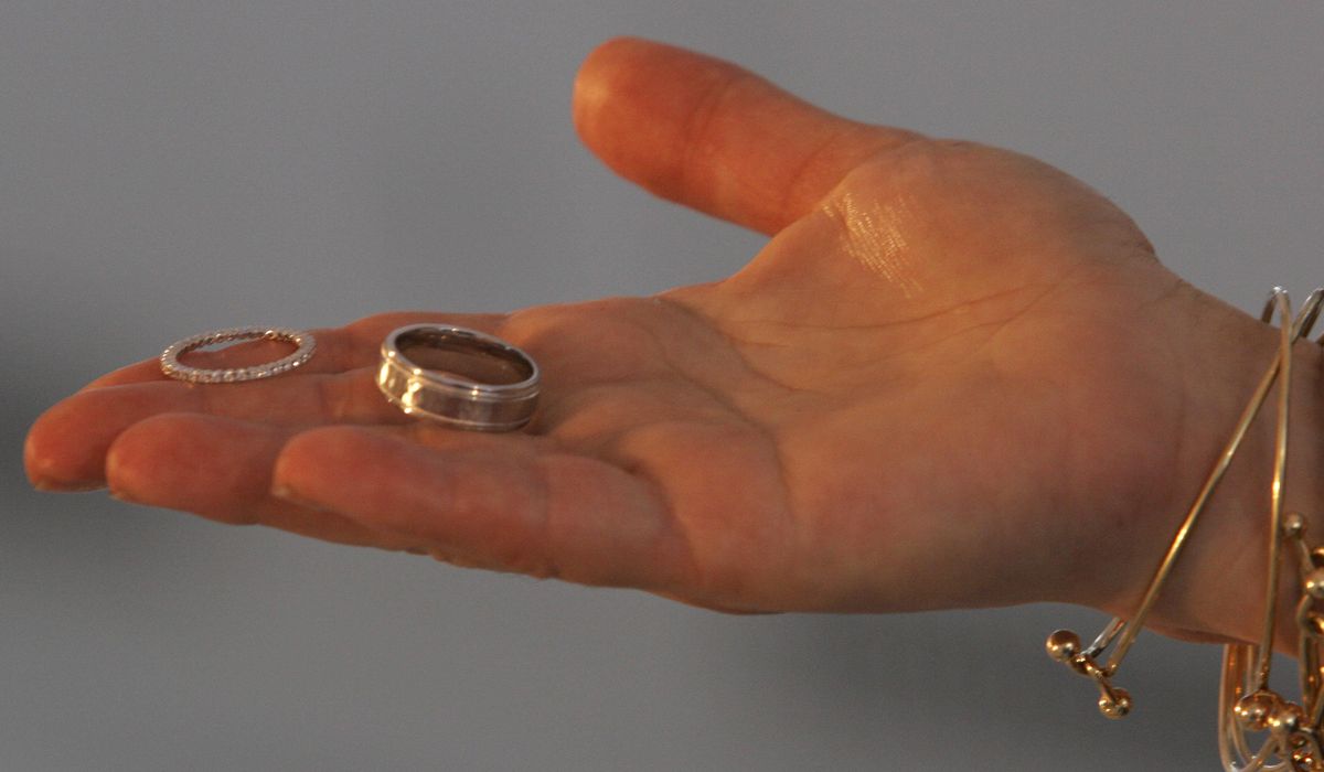 Conservatives outpace liberals in marrying and having children