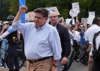 Illinois law protects immigrants from arrest near hospitals, courthouses or colleges