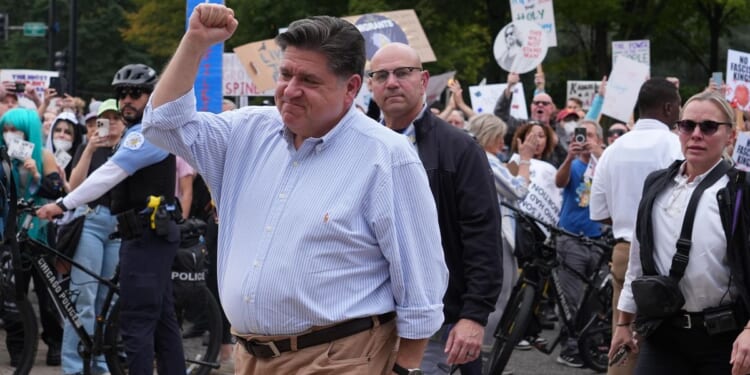 Illinois law protects immigrants from arrest near hospitals, courthouses or colleges