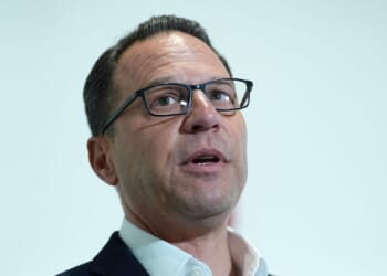 Gov. Shapiro tries to seize spotlight as Trump visits Pennsylvania