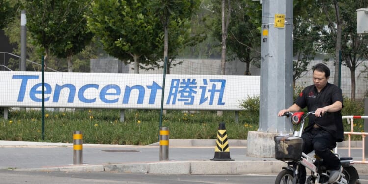 Paramount: China's Tencent withdrew from its Warner Bros bid to avert national security issues