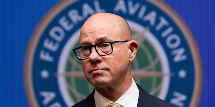 Senator says FAA administrator failed to sell multimillion-dollar airline stake as promised