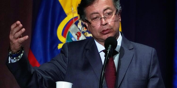 Colombian peace delegation condemning ELN strike action against U.S. military buildup in Caribbean