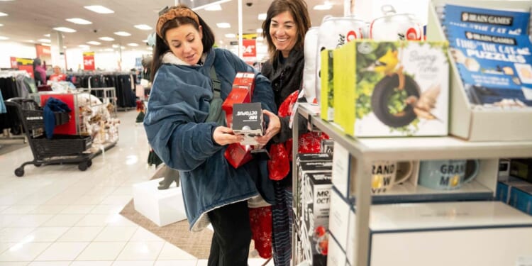 Retail sales unchanged in October as shoppers moderated spending due to economic uncertainty