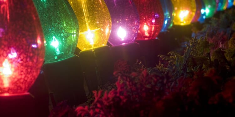 Maryland HOA is fining a family $50 a day for Christmas decorations