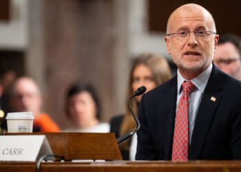 Democrat Senators Criticize FCC Head Over Threats to Kimmel Show