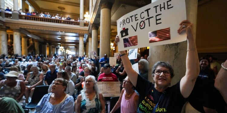 Indiana redistricting vote tests Trump influence as GOP senators resist pressure campaign