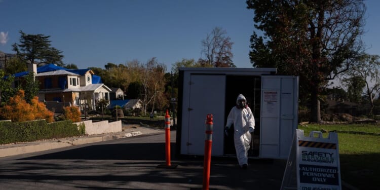 Surviving homes of the historic L.A. area wildfires not quick to be reclaimed by former inhabitants
