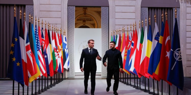 Ukraine's allies meeting in Paris but progress uncertain with U.S. focus on Venezuela and Greenland