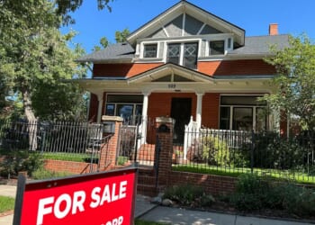 Average U.S. long-term mortgage rate goes higher but remains near 2025 low