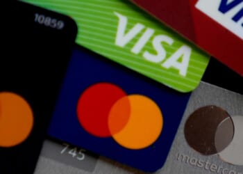 Trump pushes a 1-year, 10% cap on credit card interest rates