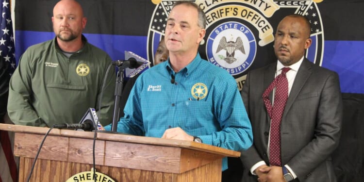 Six people killed in Mississippi rampage, including 7-year-old girl. Suspect charged with murder