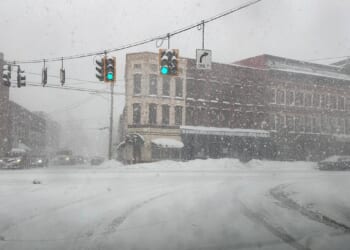 Here's what airlines owe you when you are stranded by winter weather