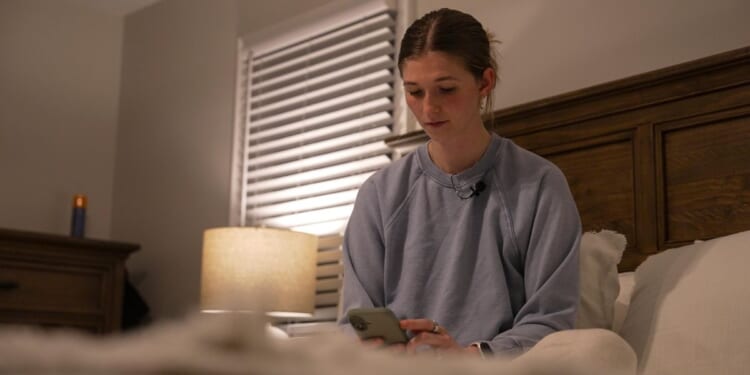 Experts want users to know the limits of sleep-tracking devices