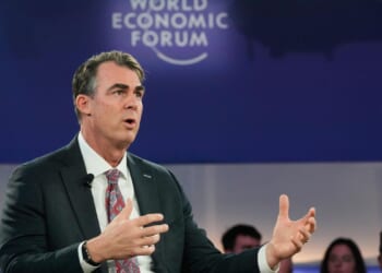 Some Republicans express concern over the tactics used in Minnesota and urge shooting investigation