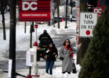 D.C. government fining businesses for failing to clear snow from sidewalks