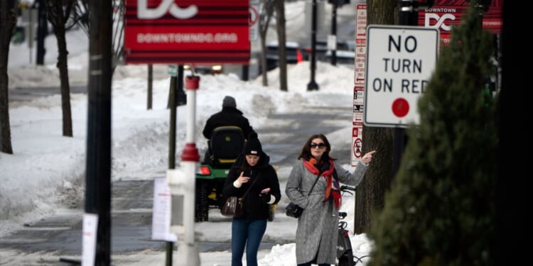 D.C. government fining businesses for failing to clear snow from sidewalks