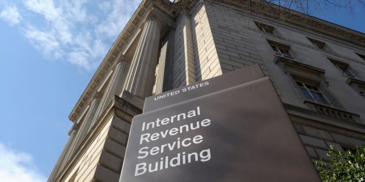 IRS faces stiff challenges in 2026 tax season due to workforce cuts and new laws, a watchdog says