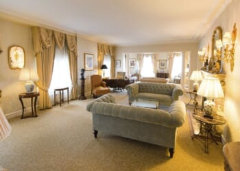 Minneapolis Hilton Cancels ICE Agents’ Reservations – PJ Media