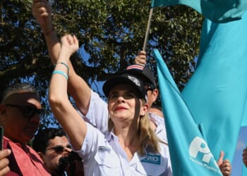 Voters in Costa Rica head to polls to decide outgoing president's conservative populist program