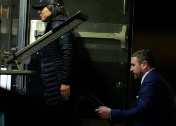 Tulsi Gabbard said Trump asked her to be present for FBI search of Georgia election center