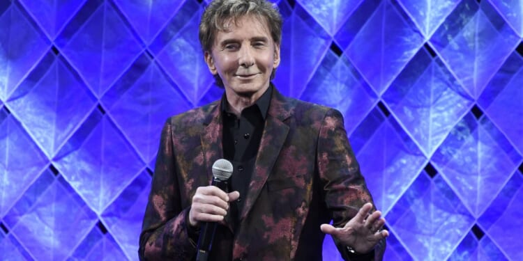 Barry Manilow postpones Las Vegas residency for cancer treatment