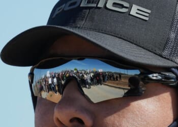 Illegal immigrants serving as armed police officers: What the law allowed and what Congress wants to