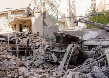 Trump team to plug in Congress as Democrats erupt over Iran bombing