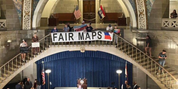 States scramble to gerrymander U.S. House districts after Trump sought edge in midterm elections