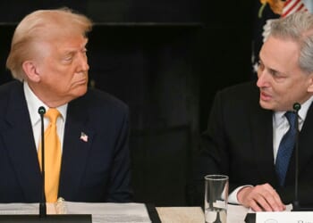 White House Interferes in Florida Attempt to Limit AI for Minors