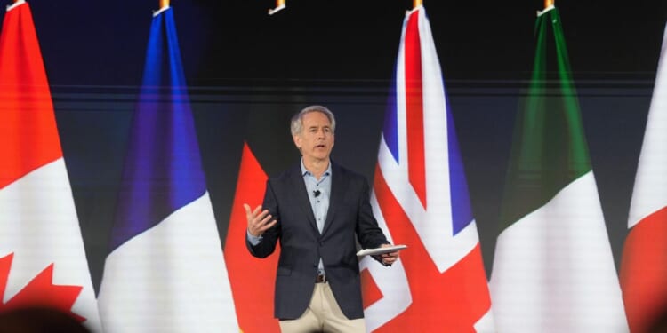 Democratic moderates warn that leaning too far left in midterms sets up presidential loss in 2028