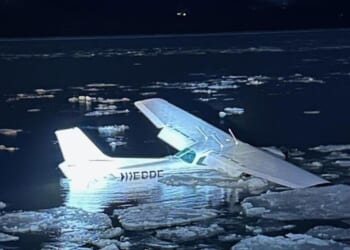 Pilot, student swim to safety after emergency landing in icy river