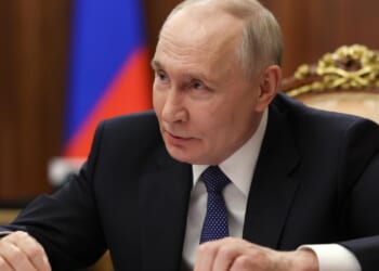 Russia cracks down on phones, social media as Putin prepares another military draft