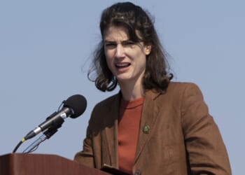 Four Democrats join GOP to approve House bill to end DHS shutdown